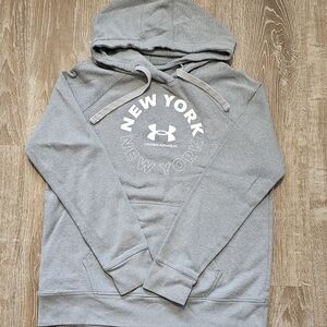 Women's Under Armour Hoodie Size Medium